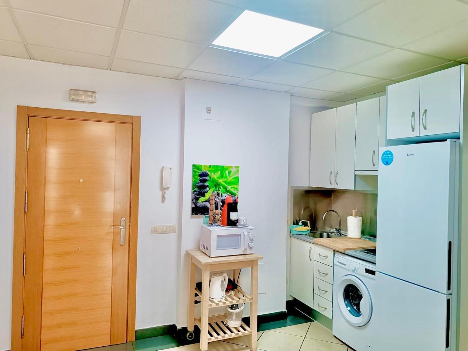 Apartamento El Bambu Cerca Del Mar Málaga Exterior foto
