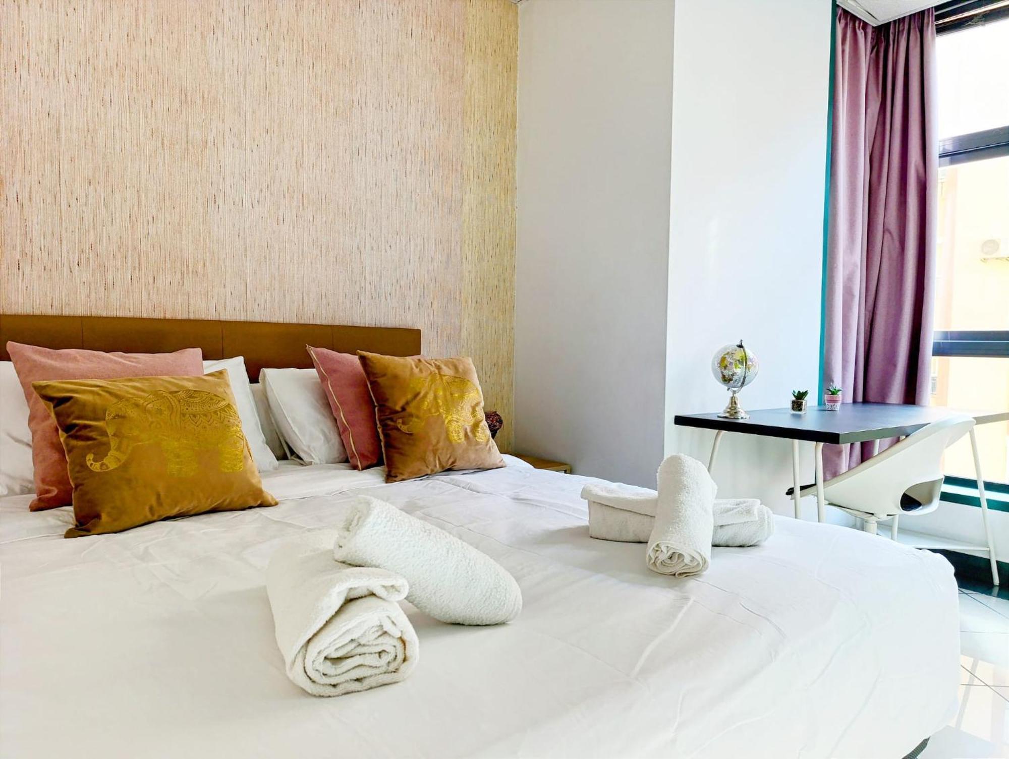 Apartamento El Bambu Cerca Del Mar Málaga Exterior foto